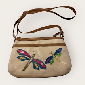Relic Dragonfly Butterfly Beige Crossbody Bag Purse Pink & Blue Applique